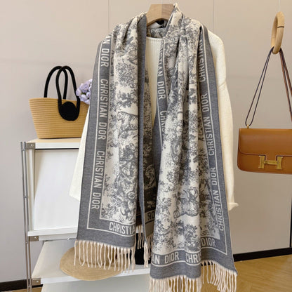 Fashionable CD Letter Scarf