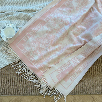 Fashionable CD Letter Scarf