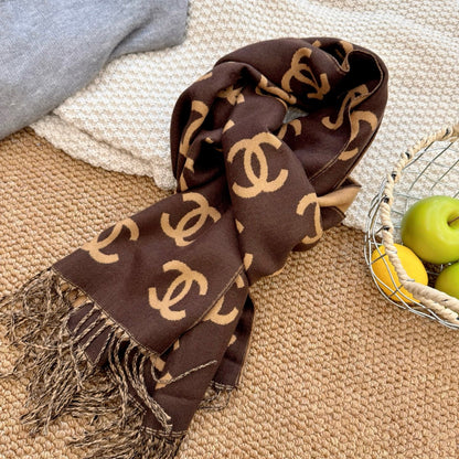 Fashionable CC Letter Scarf