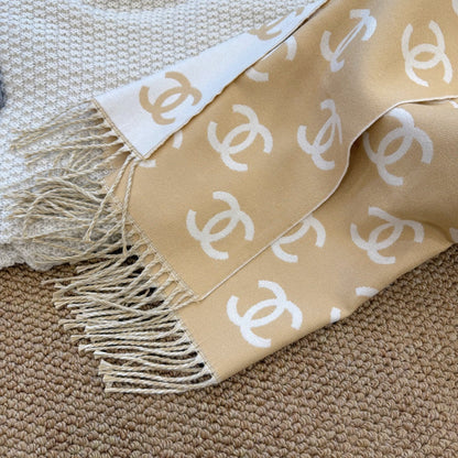 Fashionable CC Letter Scarf
