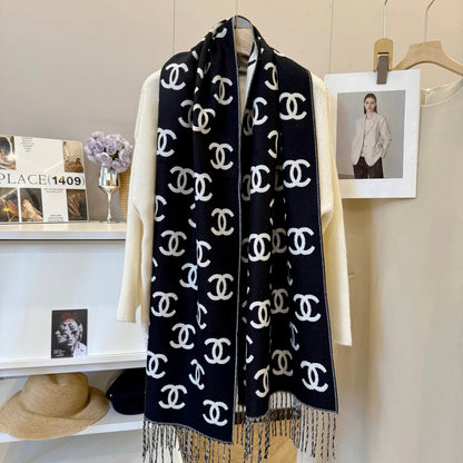 Fashionable CC Letter Scarf