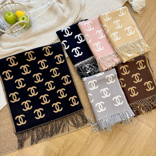 Fashionable CC Letter Scarf