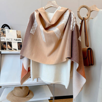 Fashionable CC Letter Scarf