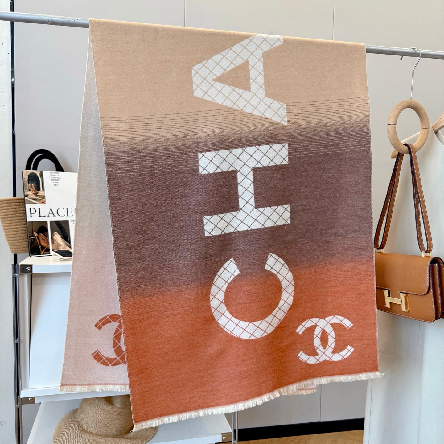 Fashionable CC Letter Scarf