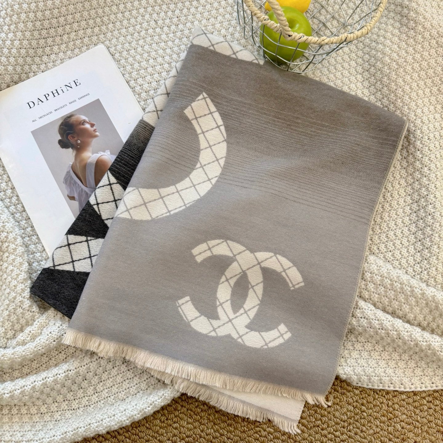 Fashionable CC Letter Scarf