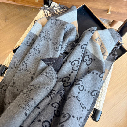 Fashionable GG Lettering Scarf