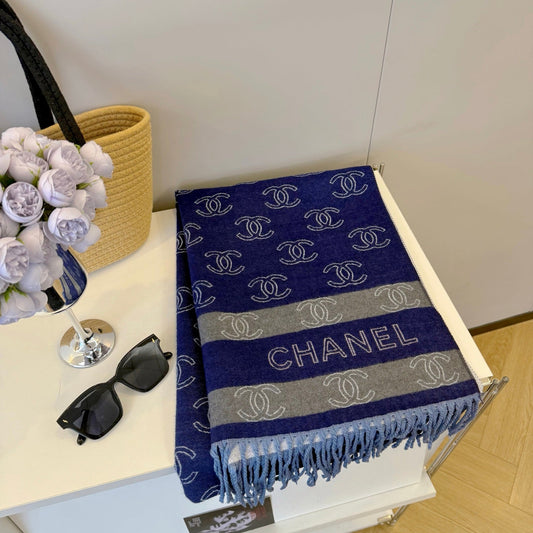 Fashionable CC Letter Scarf