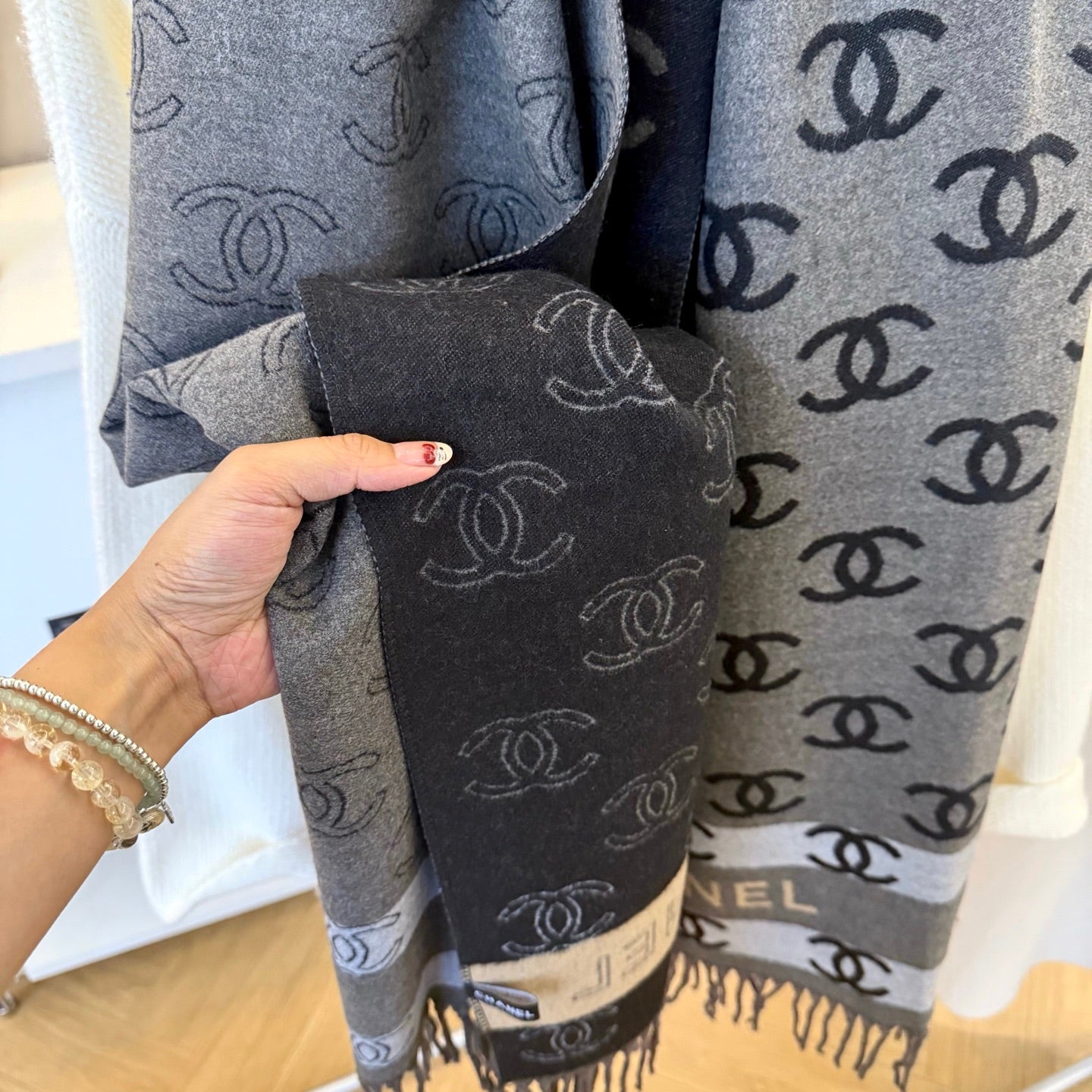 Fashionable CC Letter Scarf