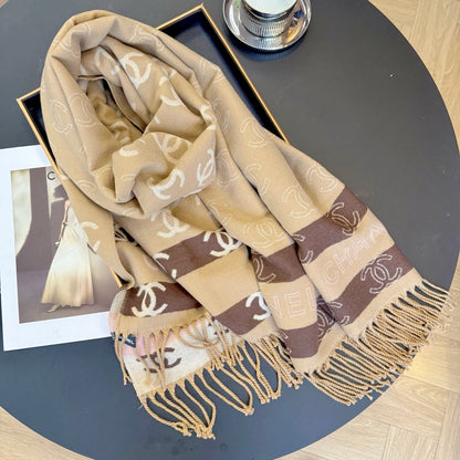 Fashionable CC Letter Scarf
