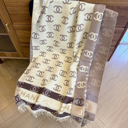 Fashionable CC Letter Scarf