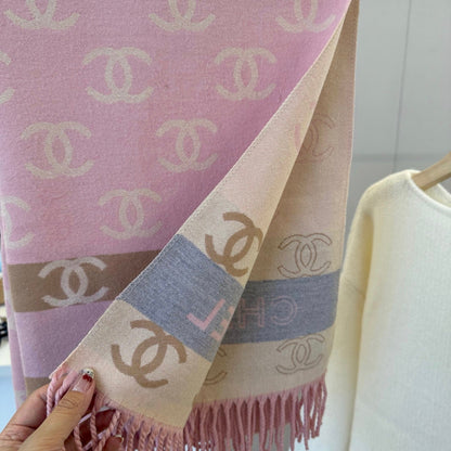 Fashionable CC Letter Scarf