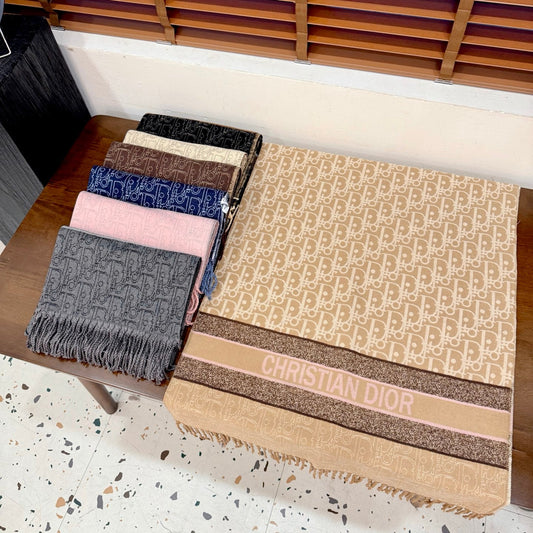 Fashionable CD Letter Scarf