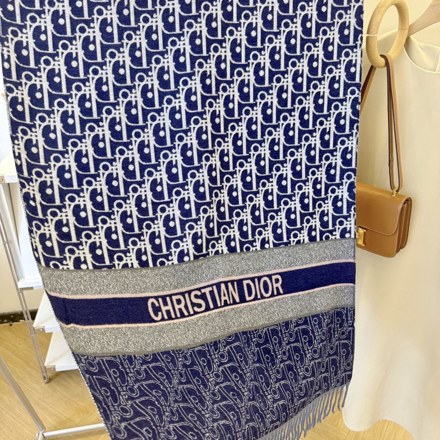 Fashionable CD Letter Scarf