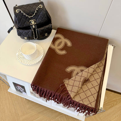 Fashionable CC Letter Scarf