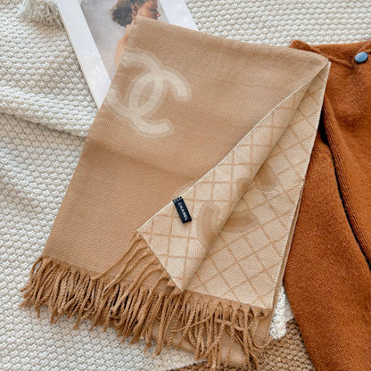 Fashionable CC Letter Scarf