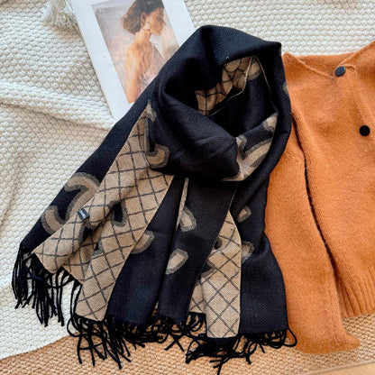 Fashionable CC Letter Scarf