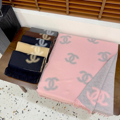 Fashionable CC Letter Scarf