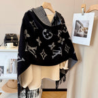 Fashionable Four-Leaf Clover Letter Scarf