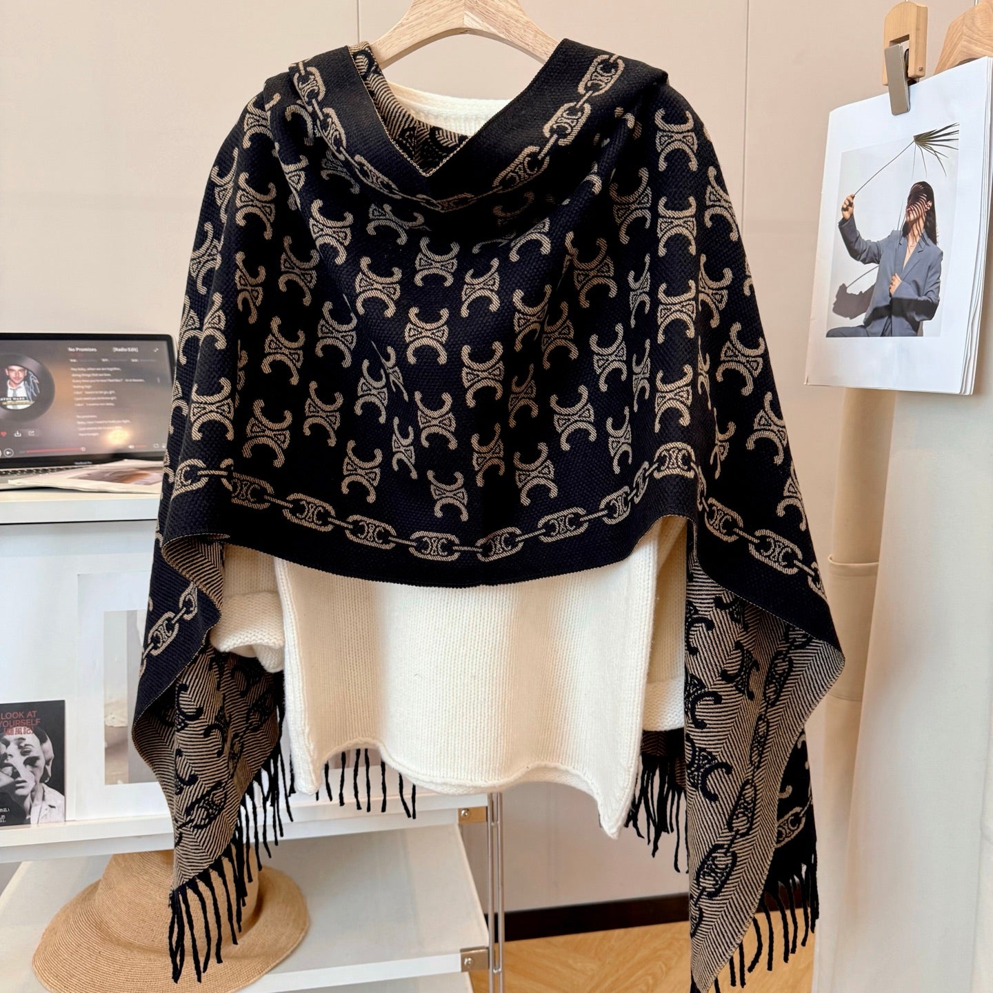 Fashionable CE Logo Scarf