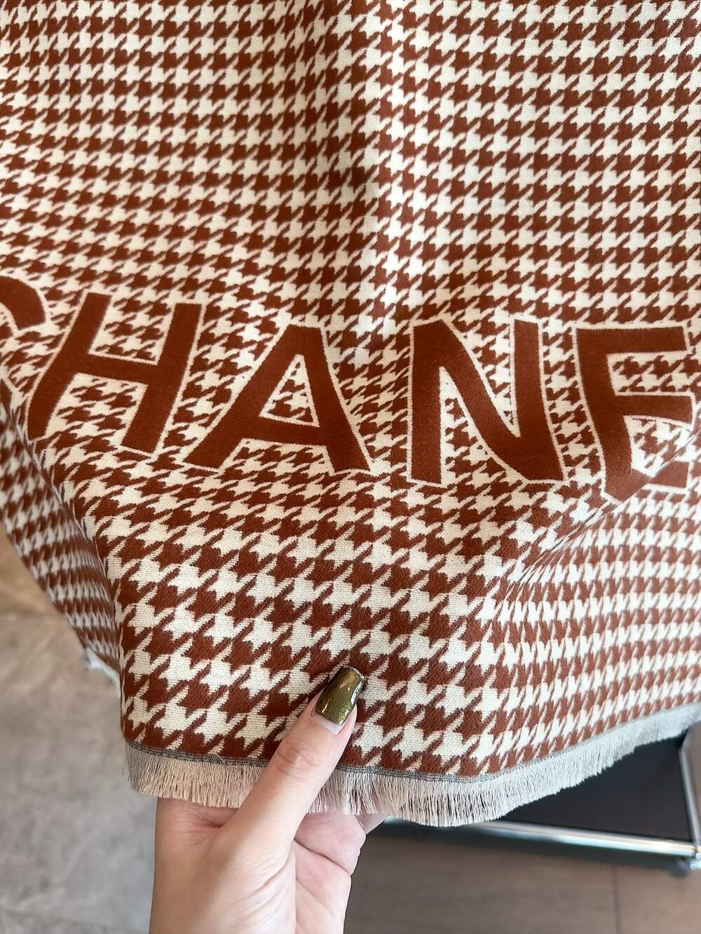 Fashionable CC Letter Scarf