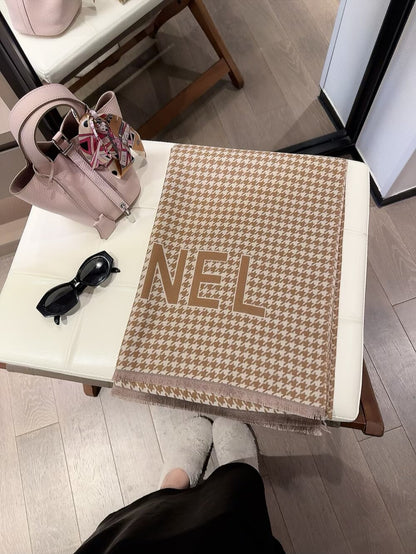 Fashionable CC Letter Scarf