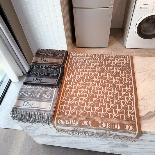 Fashionable CD Letter Scarf