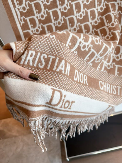 Fashionable CD Letter Scarf