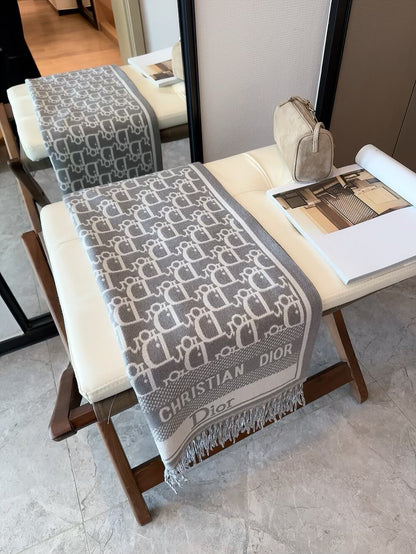 Fashionable CD Letter Scarf