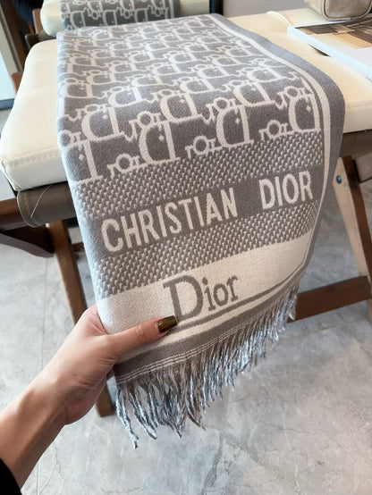 Fashionable CD Letter Scarf