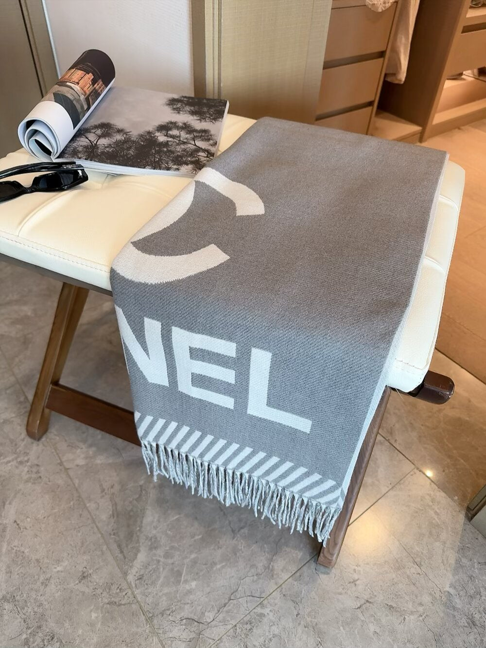 Fashionable CC Letter Scarf