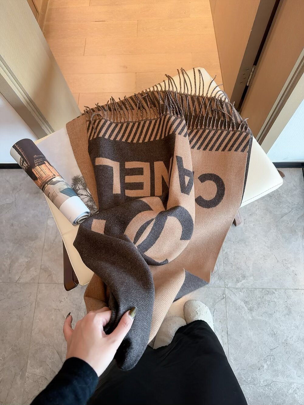 Fashionable CC Letter Scarf