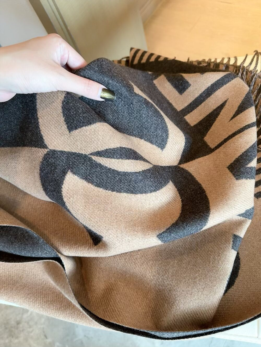 Fashionable CC Letter Scarf