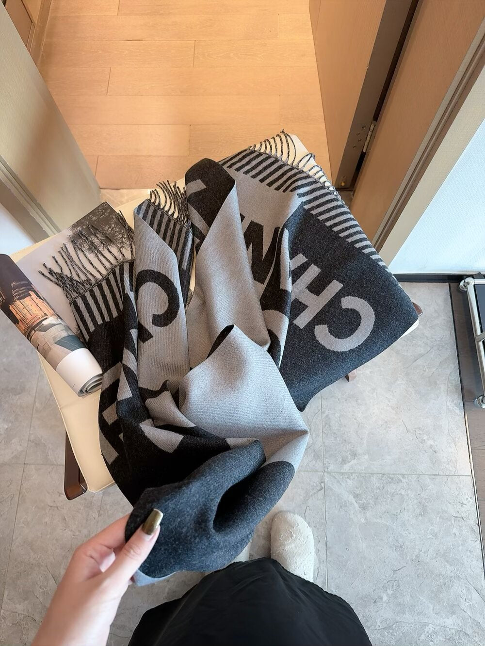 Fashionable CC Letter Scarf