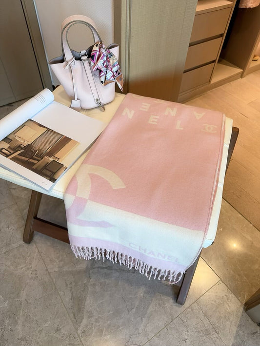 Fashionable CC Letter Scarf