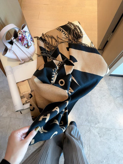 Fashionable CC Letter Scarf