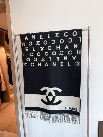 Fashionable CC Letter Scarf