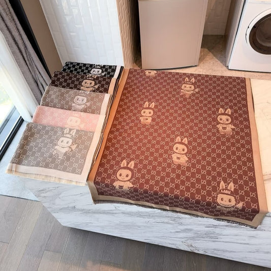 Fashionable CC Letter Scarf