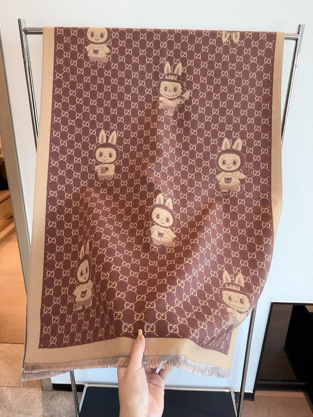 Fashionable CC Letter Scarf