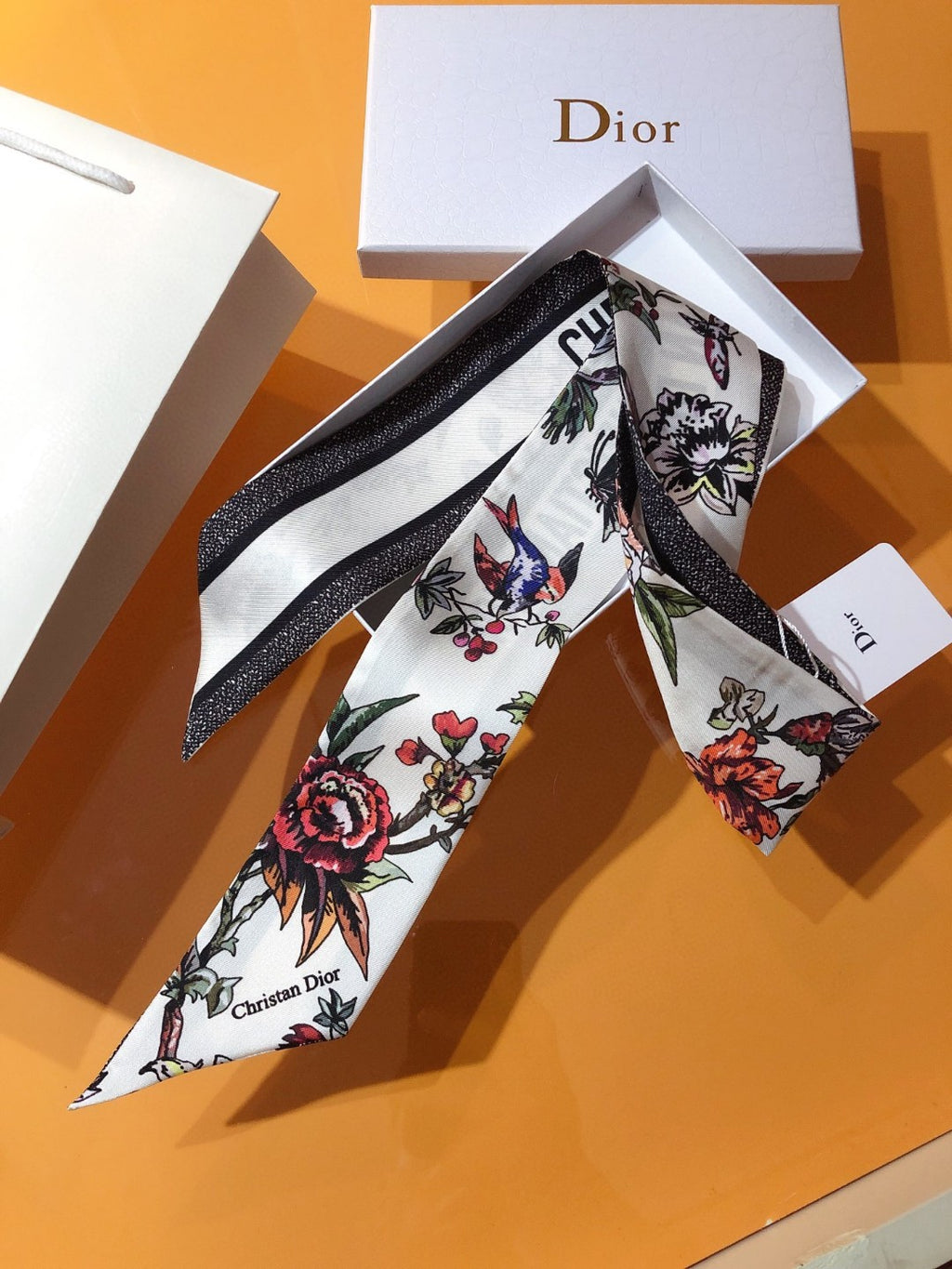 Stylish CD Letter Pattern Silk Scarf