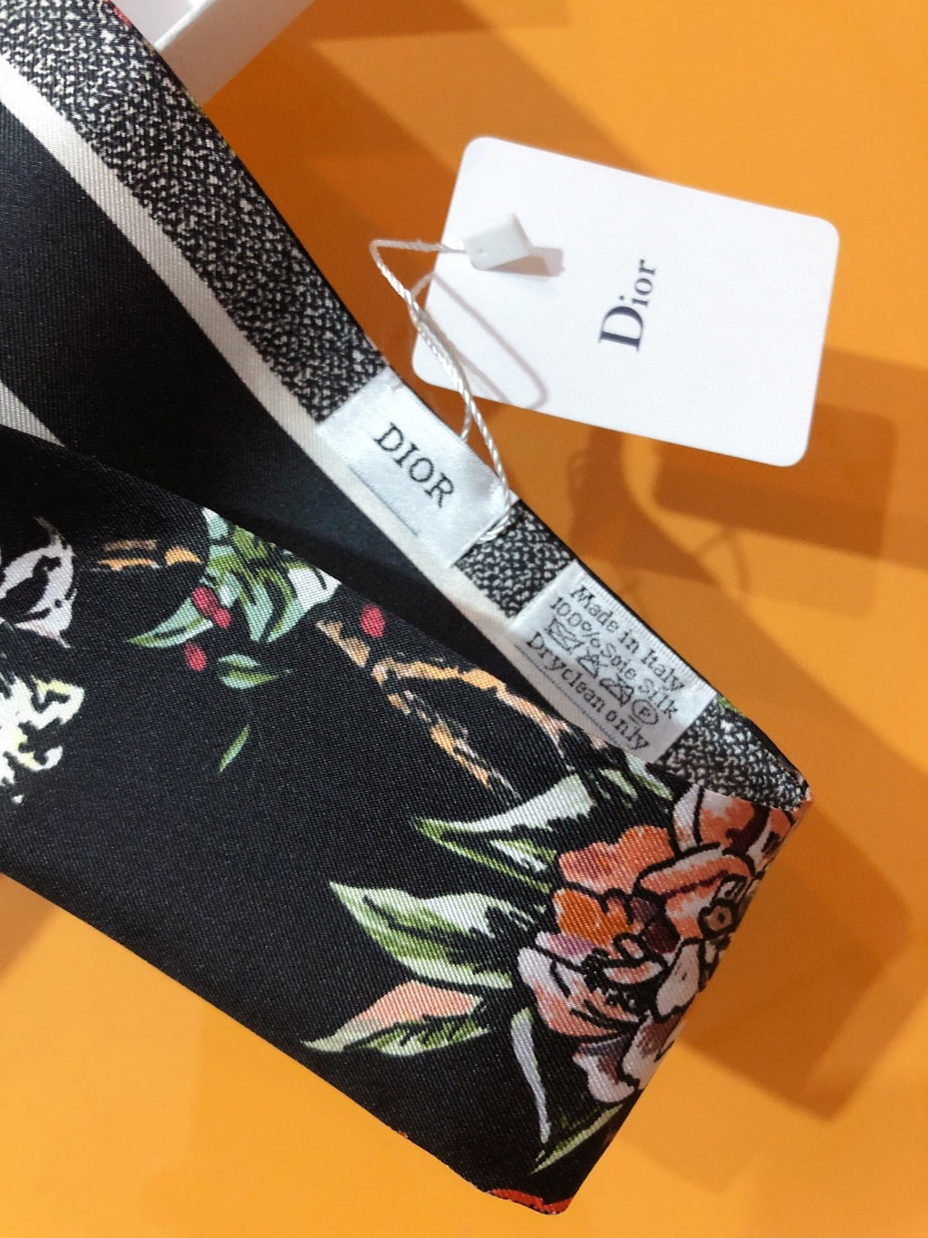 Stylish CD Letter Pattern Silk Scarf