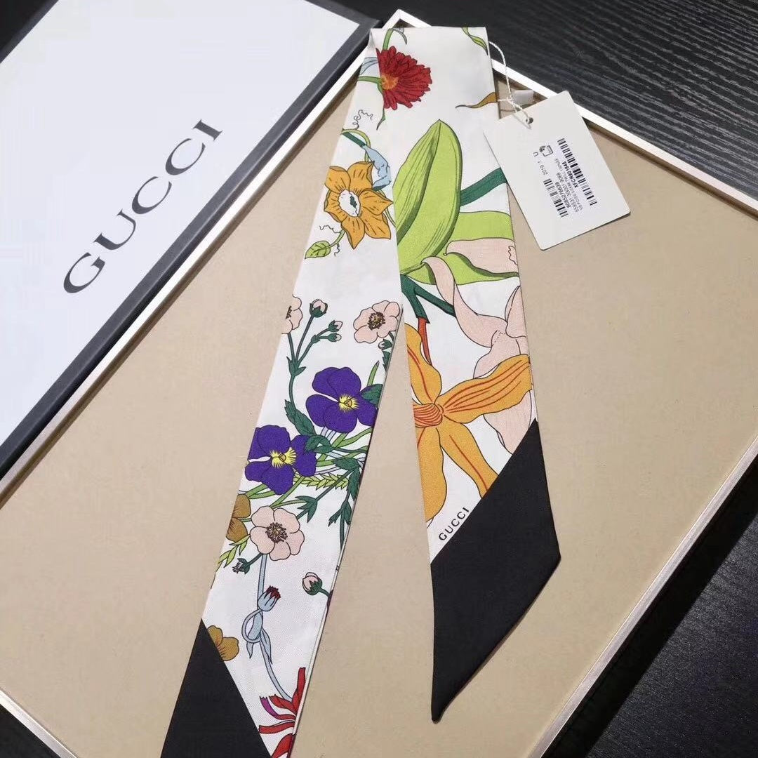 Stylish GG Letter Pattern Silk Scarf