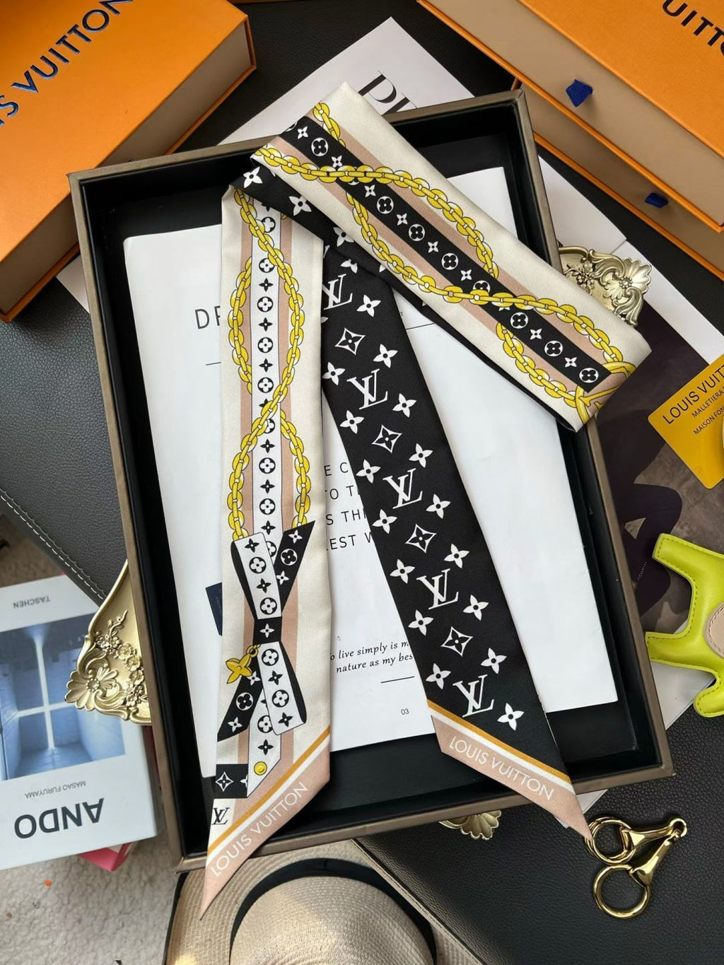 Stylish Four-Leaf Clover &amp; Letter Pattern Silk Scarf