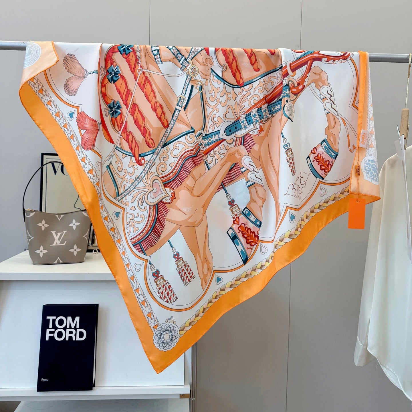 Stylish H Pattern Silk Scarf