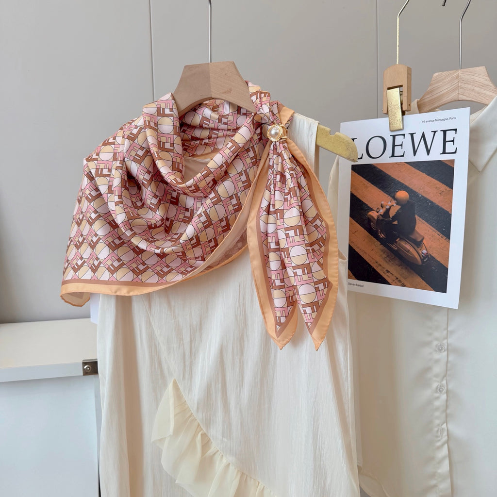 Stylish FF Letter Pattern Silk Scarf