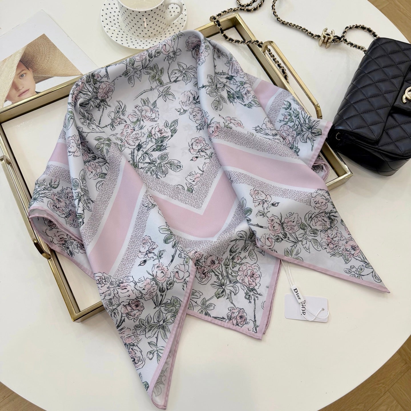 Stylish CD Letter Pattern Silk Scarf