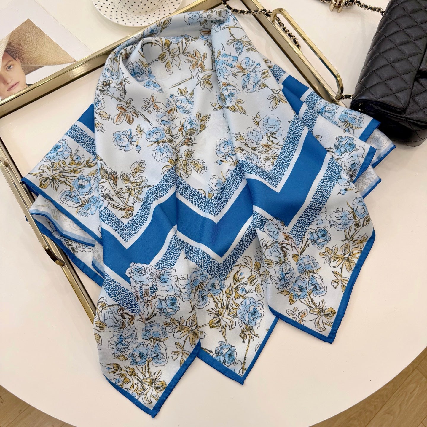 Stylish CD Letter Pattern Silk Scarf