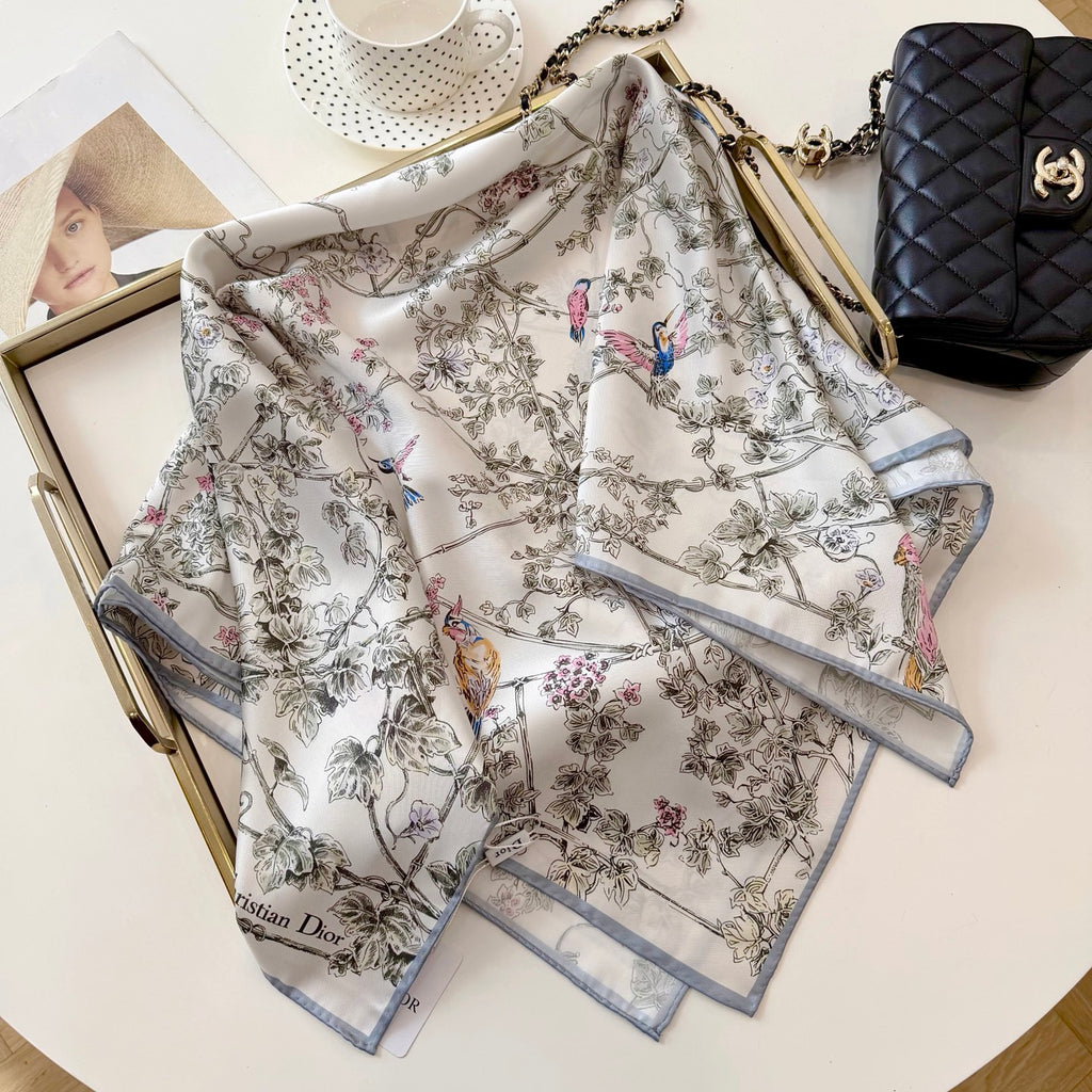 Stylish CD Letter Pattern Silk Scarf