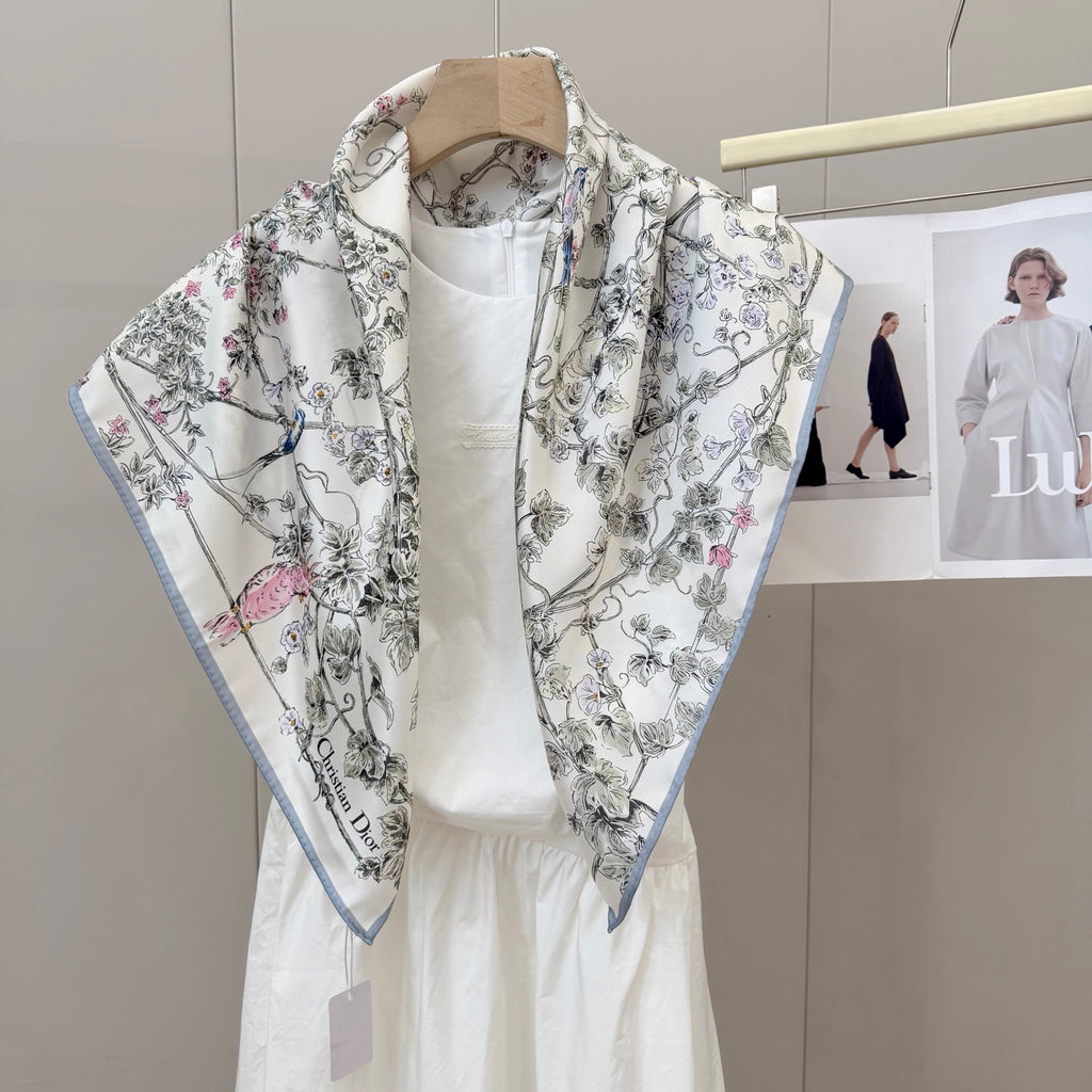 Stylish CD Letter Pattern Silk Scarf