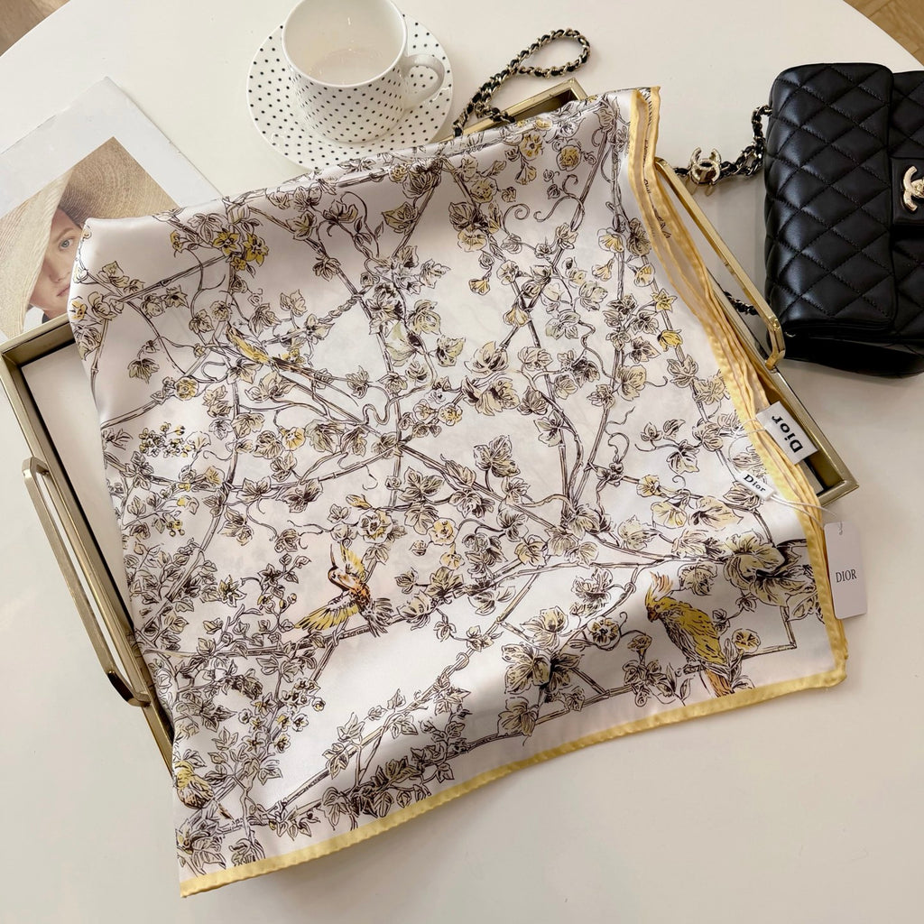 Stylish CD Letter Pattern Silk Scarf