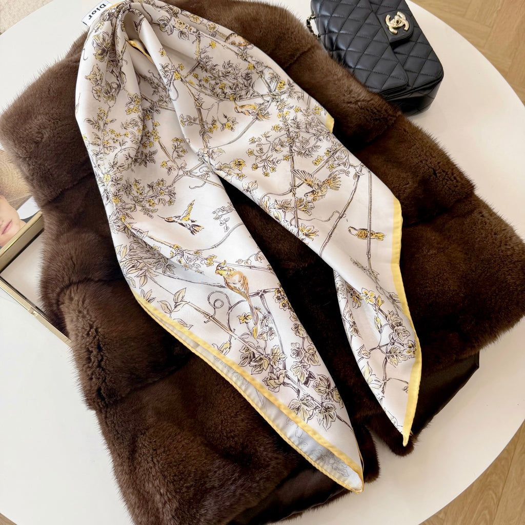 Stylish CD Letter Pattern Silk Scarf
